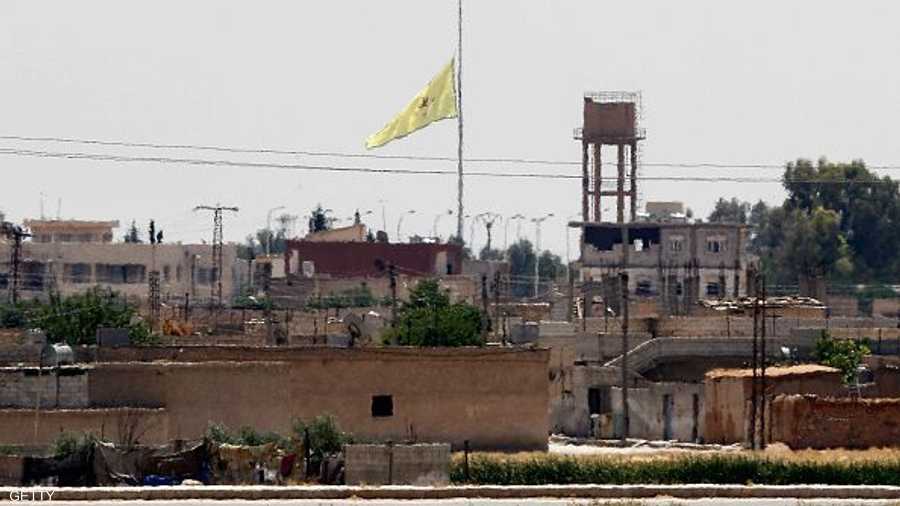 ورفعوا رايتهم وسط البلدة التابعة لمحافظة الرقة