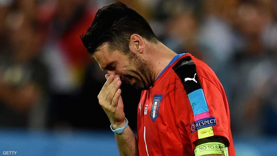 دموع جيانلويجي بوفون أبكت عشاق إيطاليا