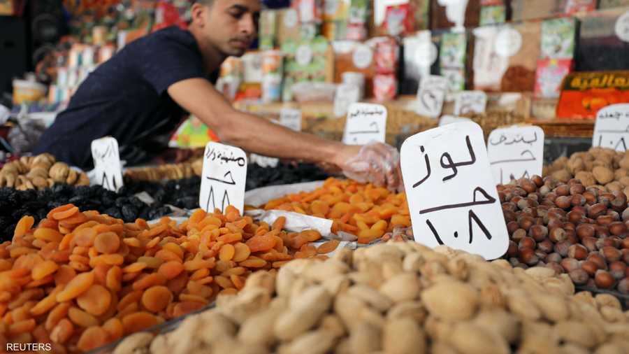 ارتفاع الأسعار زاد من معاناة شراء ياميش رمضان
