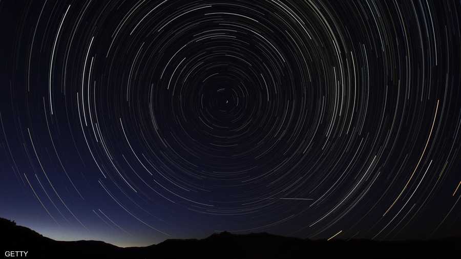 8 أغسطس.. الكويت شهدت زخات الشهب أو "الانهمار النيزيكي"