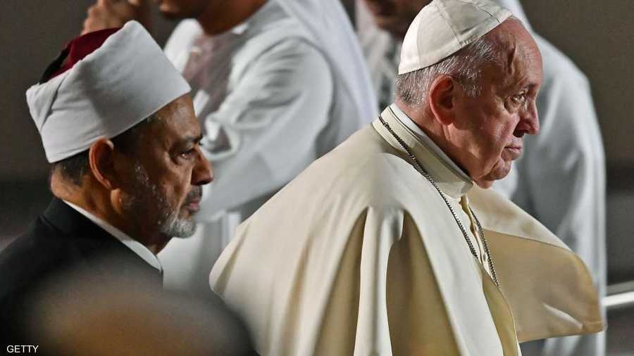 اختيار أبوظبي لإطلاق الوثيقة جاء لتشجيع هذا النموذج المميز للأخوّة الإنسانية وتعزيز التسامح بين الأديان في هذا الوقت، الذي يعاني فيه ملايين الناس حول العالم الاضطهاد