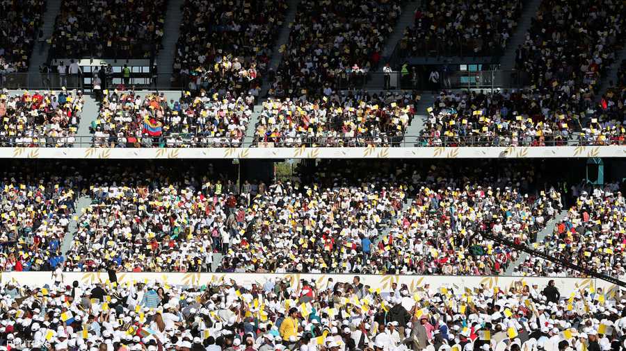 أقيم القداس وسط حضور آلاف المؤمنين القادمين من مختلف مناطق دولة الإمارات ومن خارج البلاد.