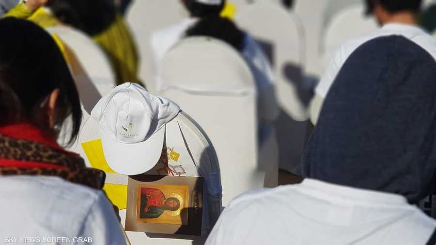 بذلك تقدم الإمارات للعالم المثال الحي على التعايش والتناغم بكل ما يقوي العلاقات الإنسانية كما يجب أن تكون عليه.