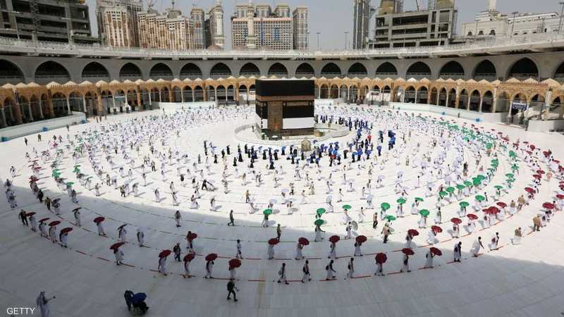 يقام حج هذا العام وسط إجراءات صحية مشددة بسبب جائحة كورونا