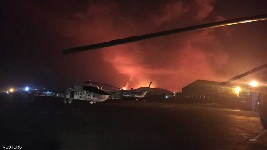 منظر من بعيد للبركان