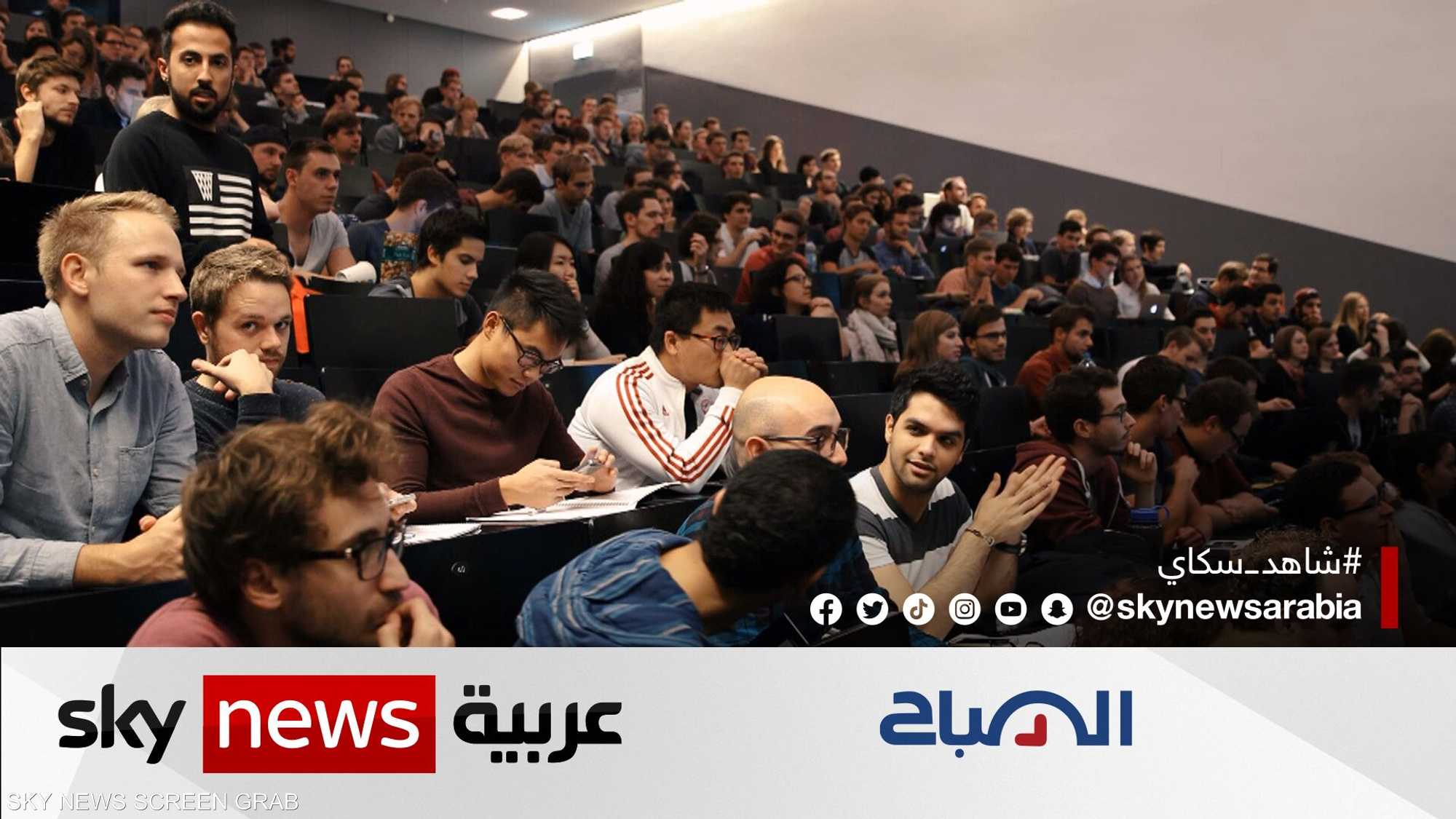 ما أبرز العوائق أمام الطلاب الذين يدرسون في الخارج؟