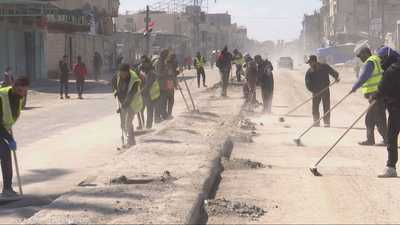 "غزة أجمل".. مبادرة محلية لتنظيف وتزيين الأحياء المدمرة