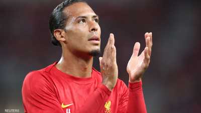 بحديث "الهدوء وسط الضجيج".. فان دايك يرد على روني