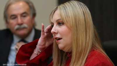 تعويض 10 ملايين دولار لمعلمة أميركية بعد "حادث" مع طالب   