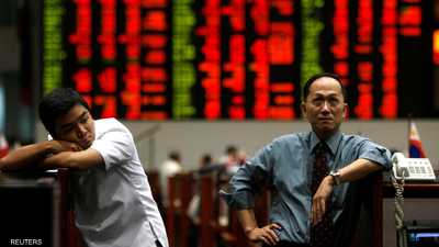 خسائر وول ستريت تمتد إلى آسيا… مخاوف التكنولوجيا تهز الأسواق