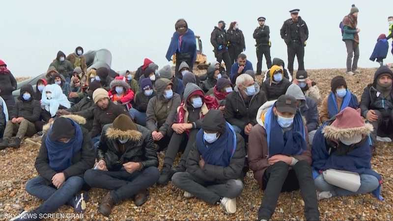 الحكومة البريطانية تدافع عن إجراءاتها لإصلاح نظام اللجوء