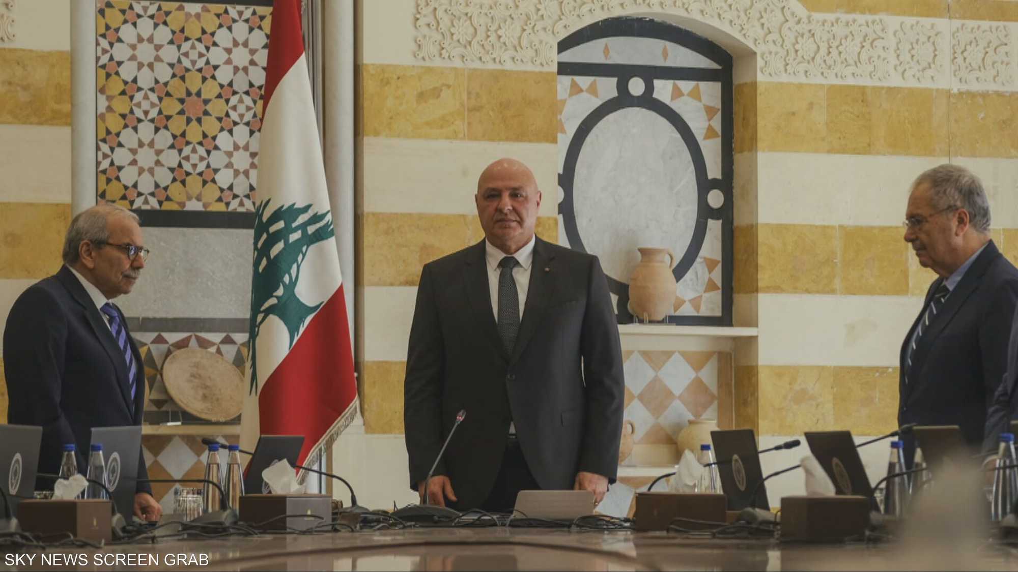 الرئيس اللبناني يعلن انتهاء حزب الله عسكريا