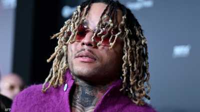 توقيف مغني راب شهير.. بسبب هجوم "وحشي" على أحد معجبيه