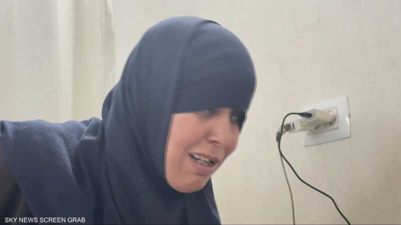 وسام.. الصوت الشجي هو كل ما لدى الزوجة للتخفيف عن شريكها