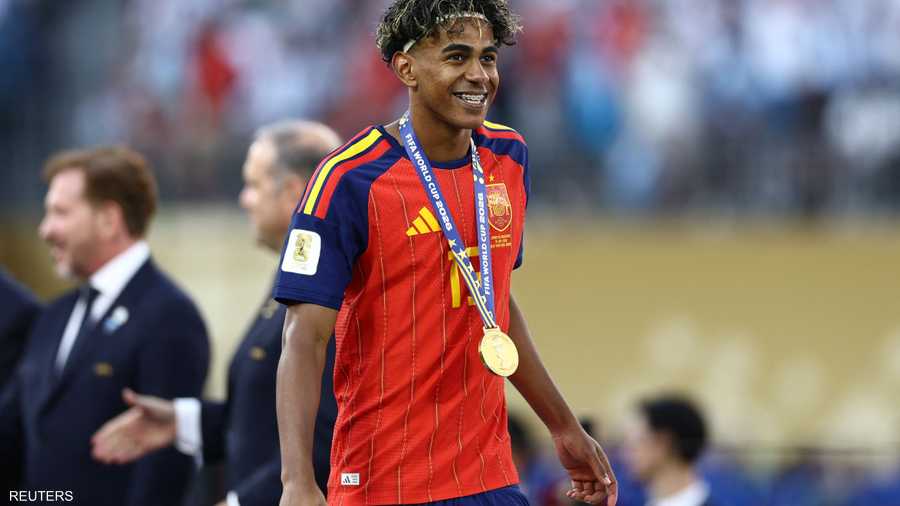 لامين يامال لاعب المنتخب الإسباني سعيد بالتتويج باللقب.