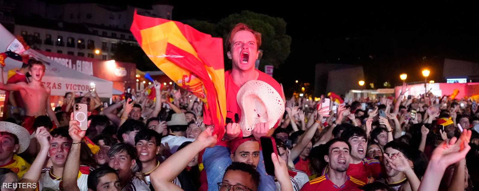 فرحة الإسبان بفوز منتخب بلادهم بلقب المونديال