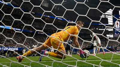 اتهامات تطال الحراس المخادعة عبر التظاهر بالإصابة
