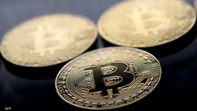أسهم "ستراتيجي" تتراجع بعد أول بيع لبيتكوين منذ 2022